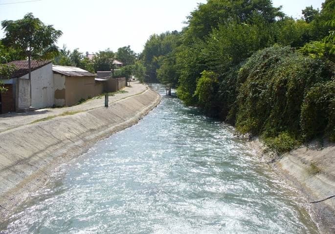 В Ташобласти руководителей нескольких фирм обвинили в хищении средств, выделенных на обеспечение населения водой