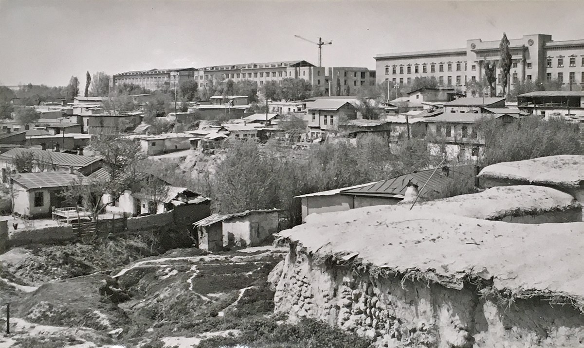 Toshkent shahrida joylashgan Navoiy ko'chasi yaqinidagi 