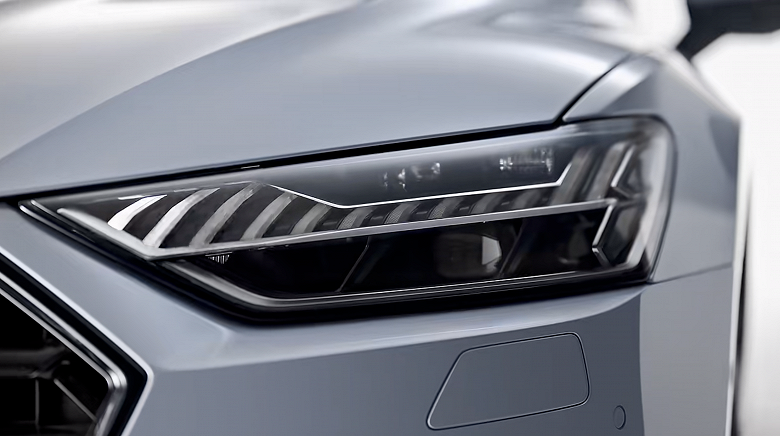 Audi презентовал новый A7L Quattro