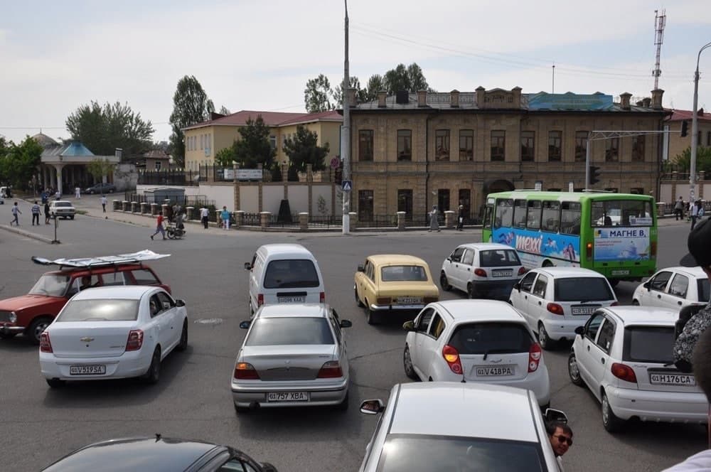 «Самый популярный цвет в Узбекистане»: чем плох автомобиль белого цвета?