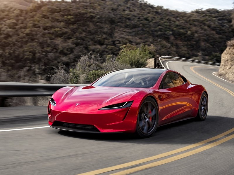 Tesla снова перенесла выпуск модели Roadster