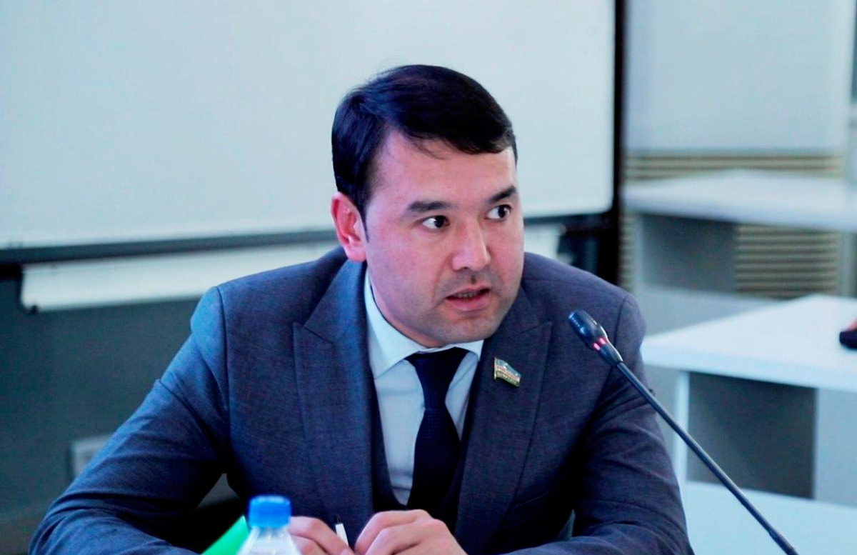 Выяснилось, почему Кушербаев сложил депутатские полномочия