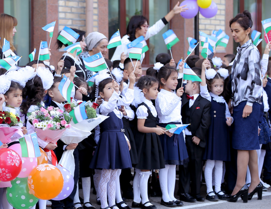 В Узбекистане хотят дать школьникам возможность поступать в вузы без экзаменов