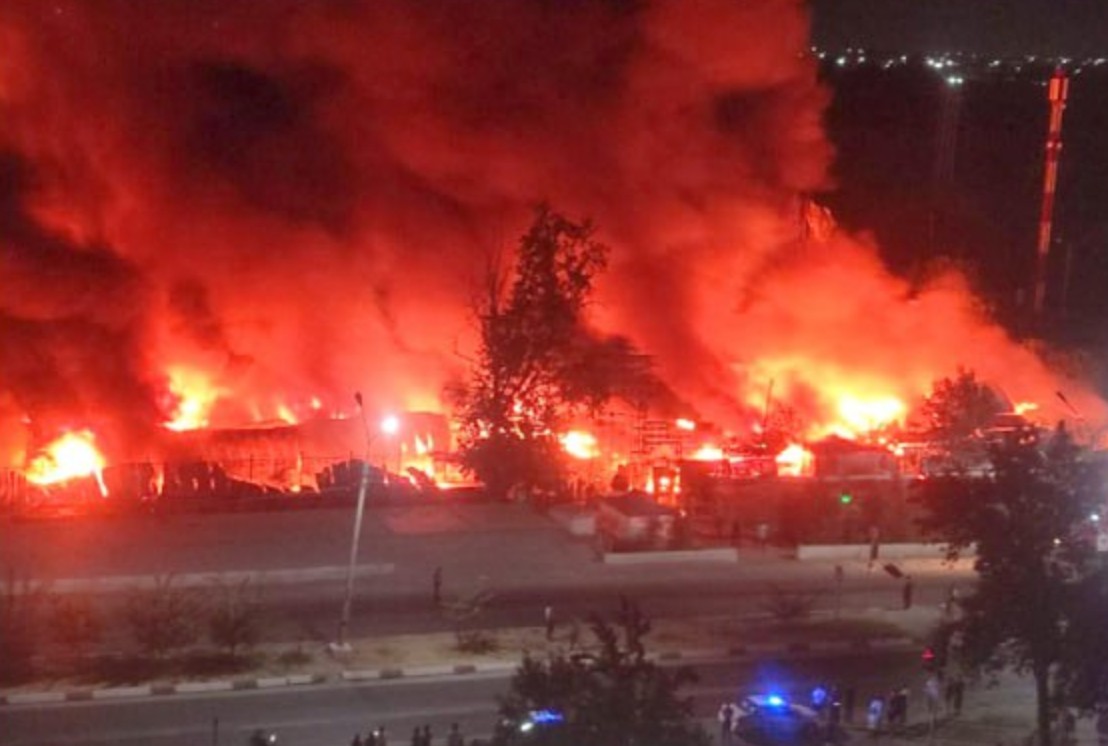 Возбуждено уголовное дело по факту пожара на рынке «Уч Кахрамон»