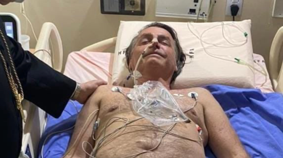 Президента Бразилии госпитализировали после продолжительной икоты