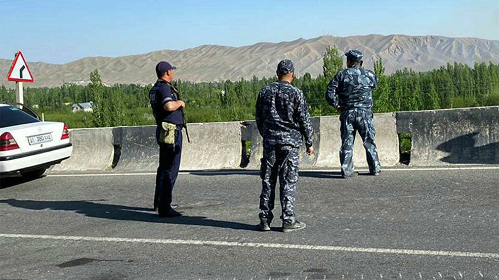 Что сейчас происходит на границе Таджикистана и Кыргызстана? 