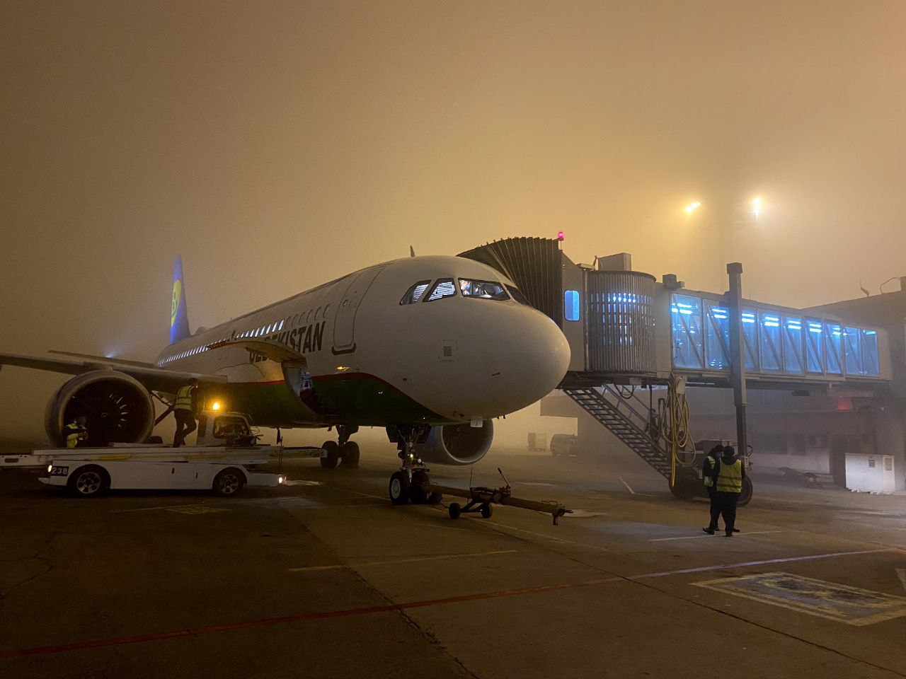 Туман «парализовал» работу ташкентского аэропорта