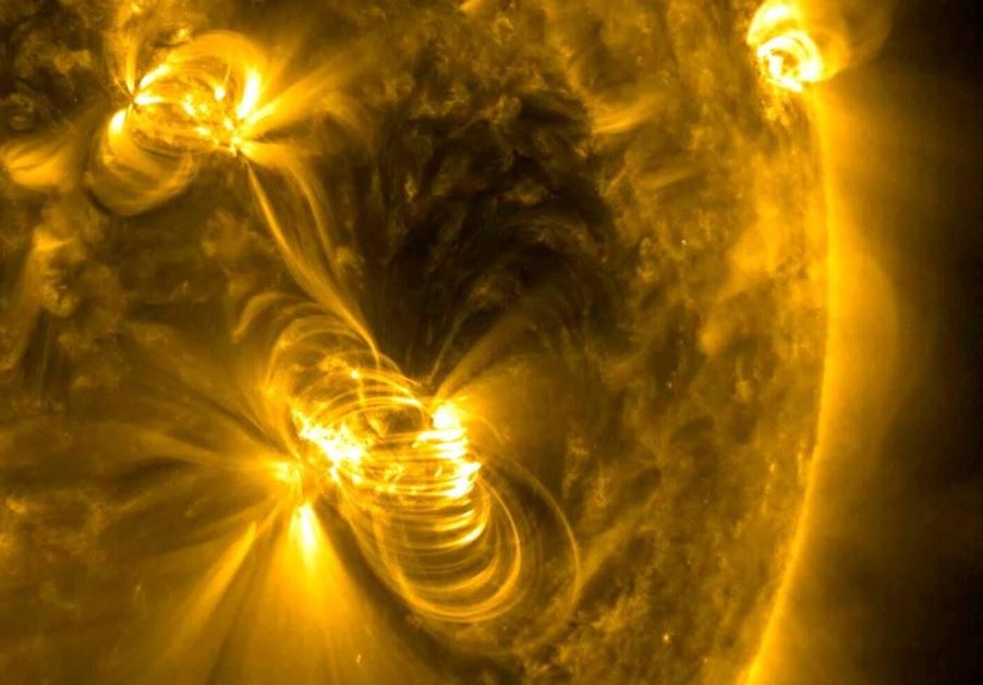 Ученые зафиксировали 15 мощнейших вспышек на Солнце