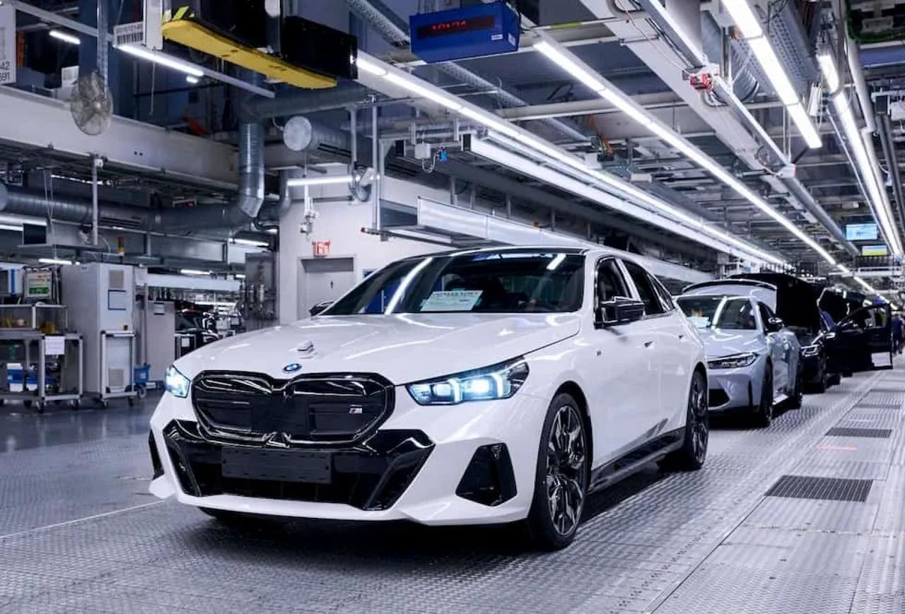 BMW - последние новости от команды Repost.uz