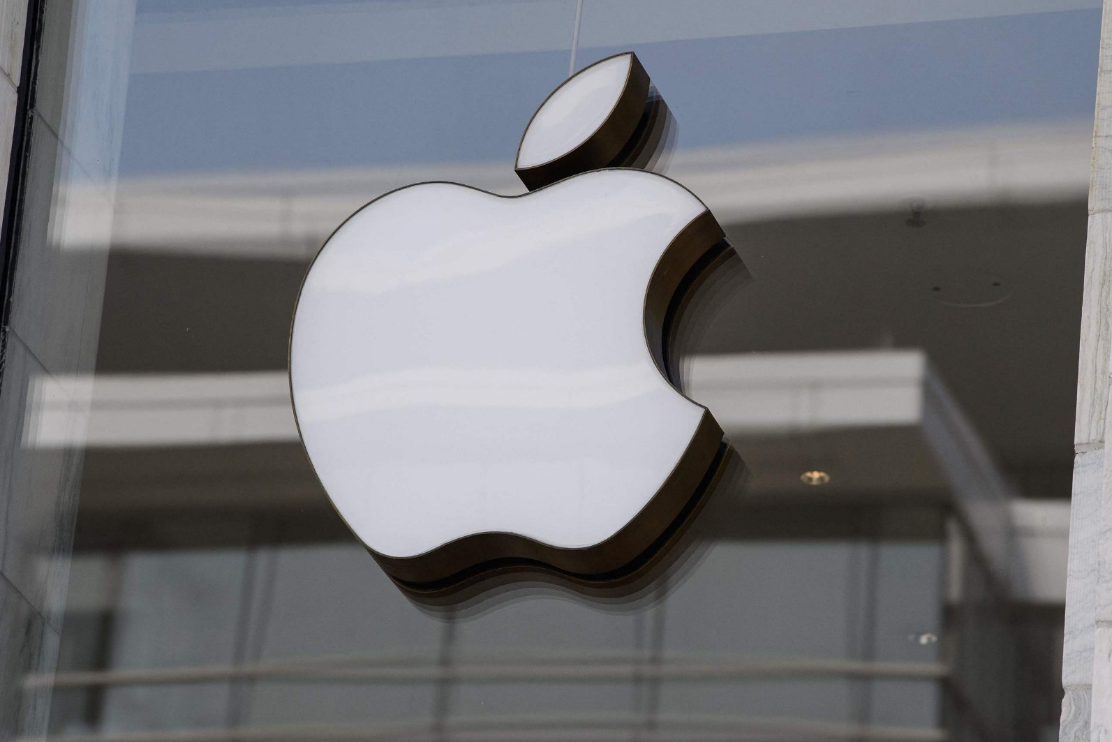 Apple направила в США несколько самолетов с iPhone перед введением пошлин