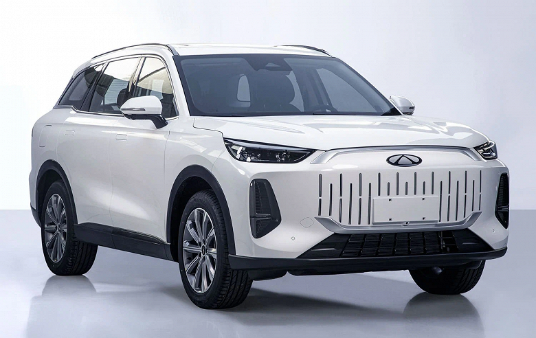 Chery Amulet T9 начал дешеветь до начала продаж