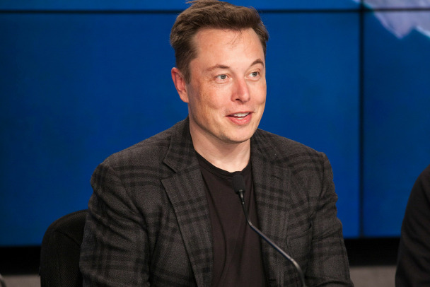 Илон Маск продал акции Tesla более чем на $3,5 млрд