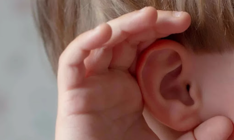 Узбекский терапевт рассказала, как понять, что у ребёнка проблемы со слухом?