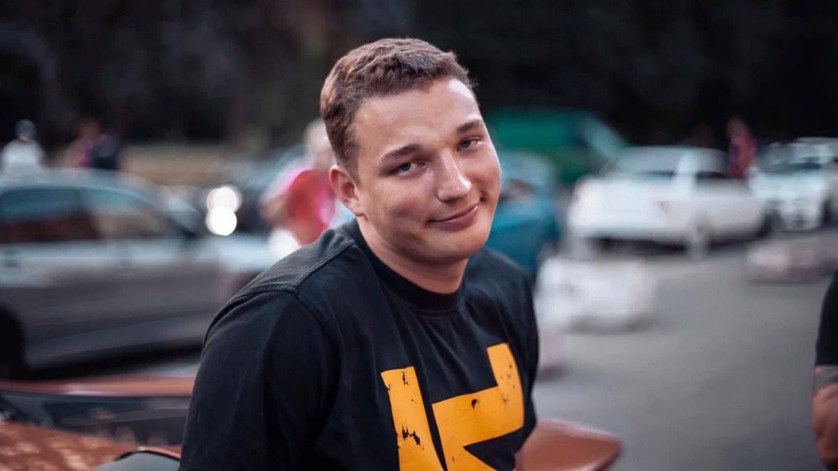 Блогера Эдварда Била отправили в колонию на год и два месяца – видео