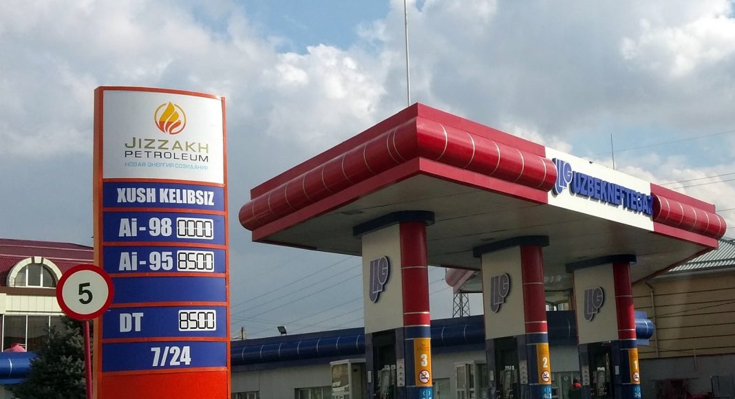Автоэксперт рассказал, какой срок годности у бензина