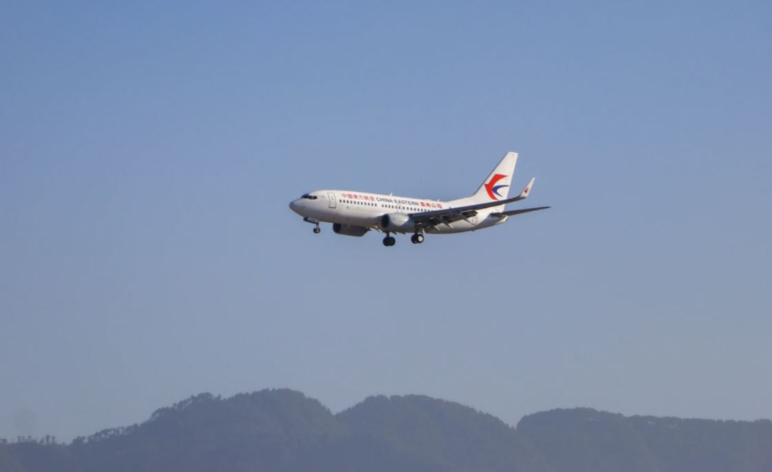 В Непале пропал самолет с 22 людьми на борту 