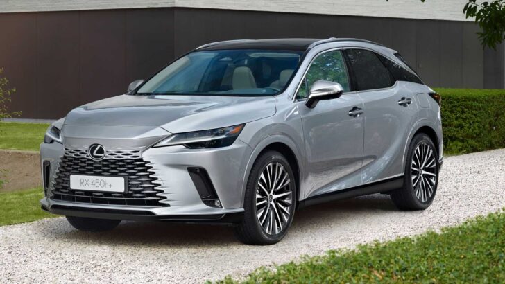 Фото: Lexus
