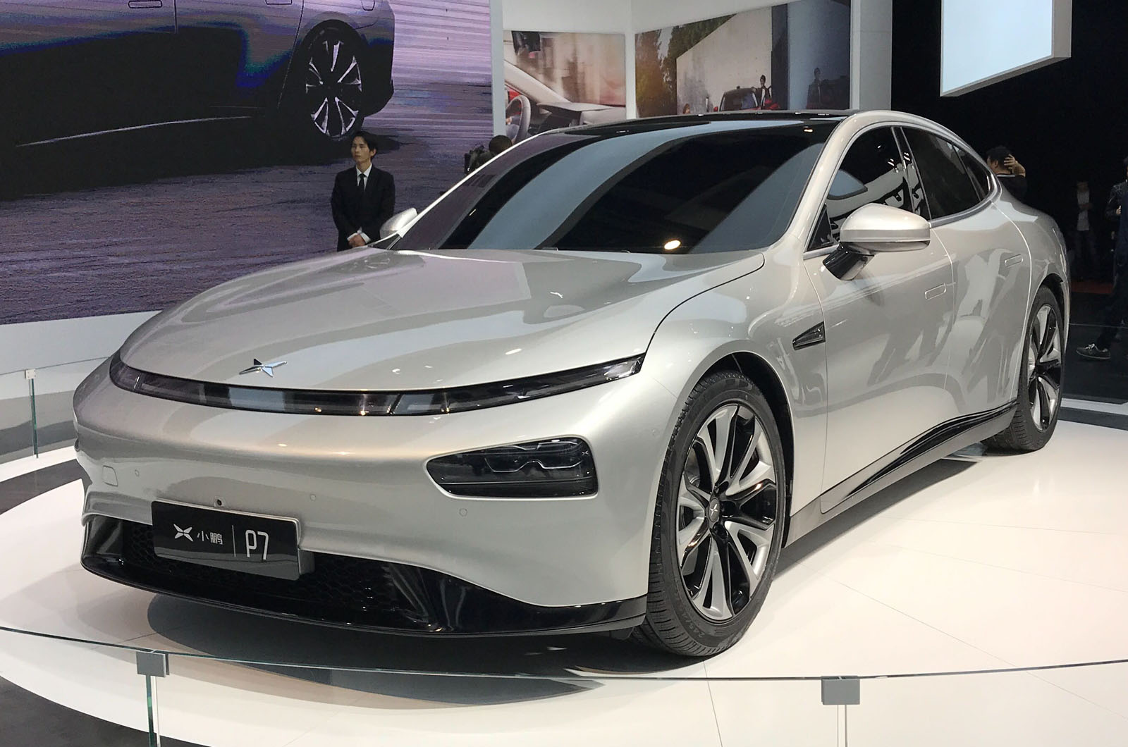 Китайский электромобиль Xpeng оказался технологичнее, чем Tesla