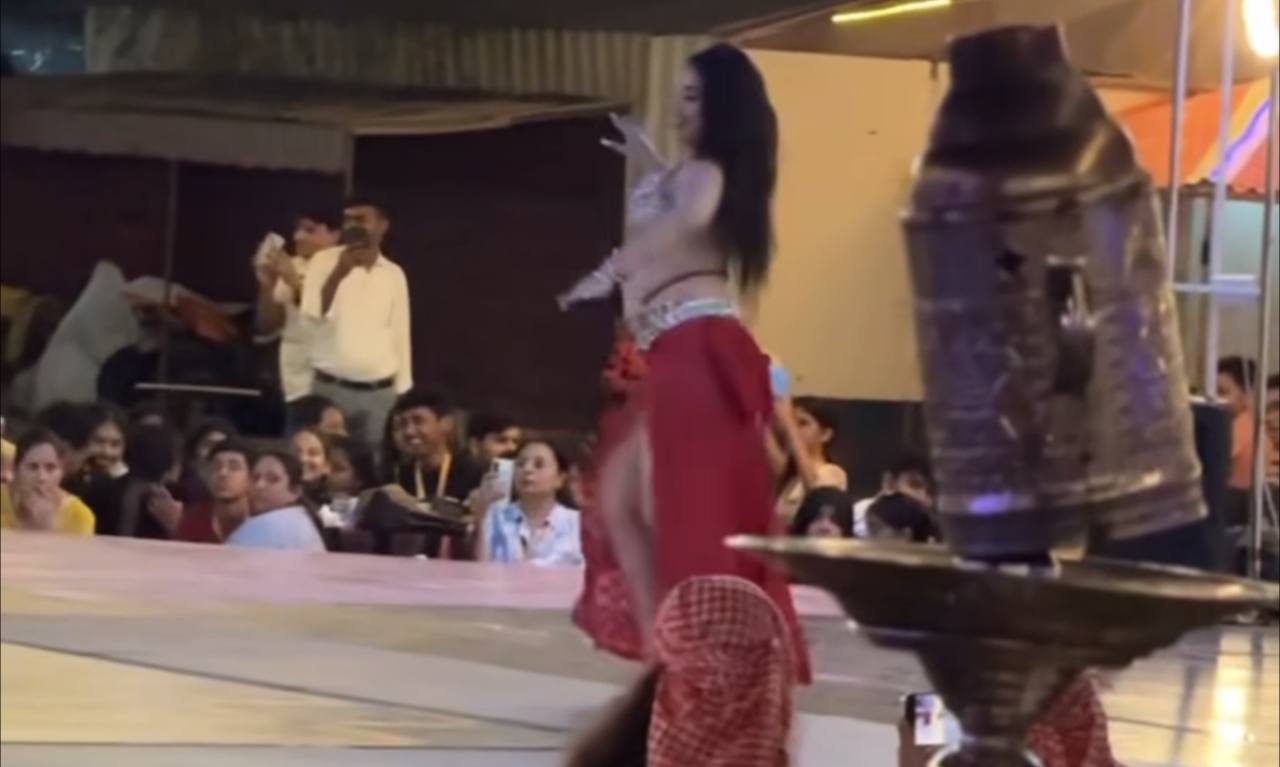 Озод Хурамов высмеял танцовщиц в Дубае