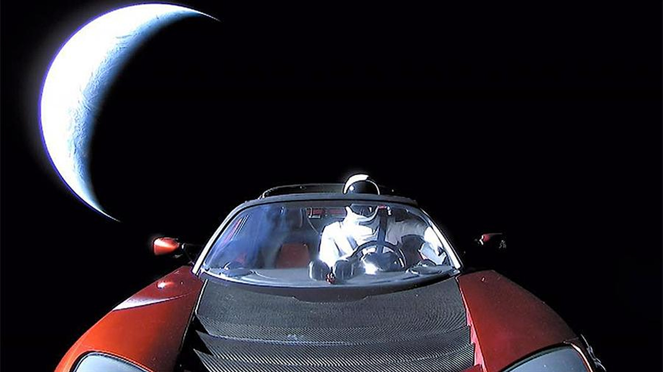 Porsche хочет отправить автомобиль в космическое пространство вслед за Tesla