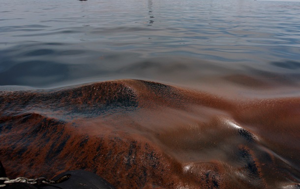 Разлив нефти в Черном море оказался в 400 тысяч раз масштабнее, чем сообщал виновник утечки