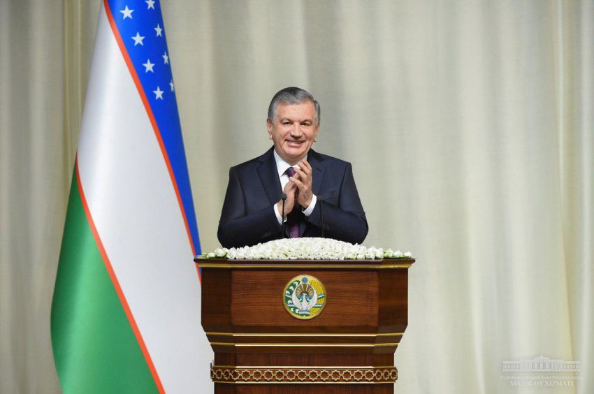 Шавкат Мирзиёев поздравил народ с Днём узбекского языка 