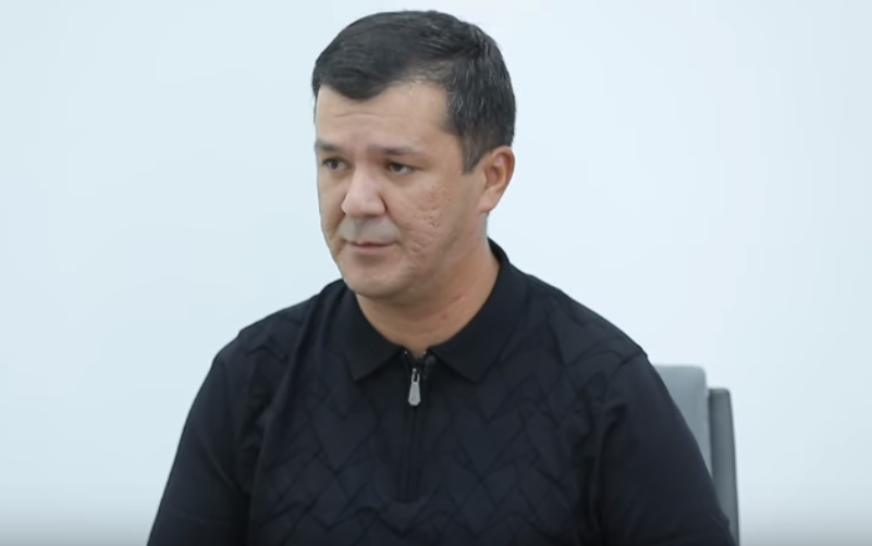 Напавший на журналистов Kun.uz замхокима Абдурасул Вахабов восстановлен в должности<br>