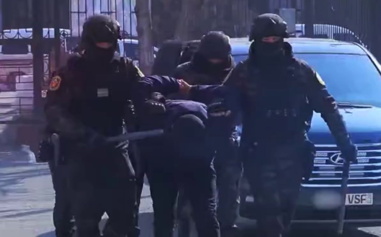 С начала года в Узбекистане выявили 80 преступных группировок