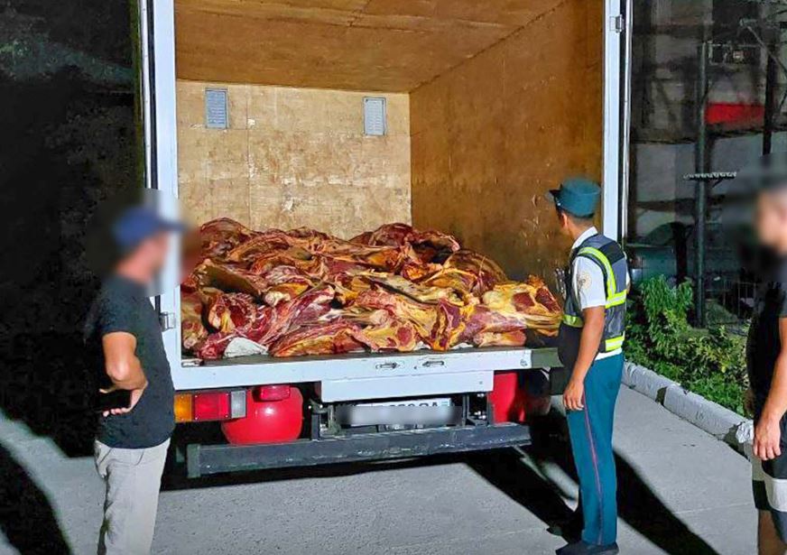 С начала августа в Ташкент пытались провезти полторы тонны испорченного мяса