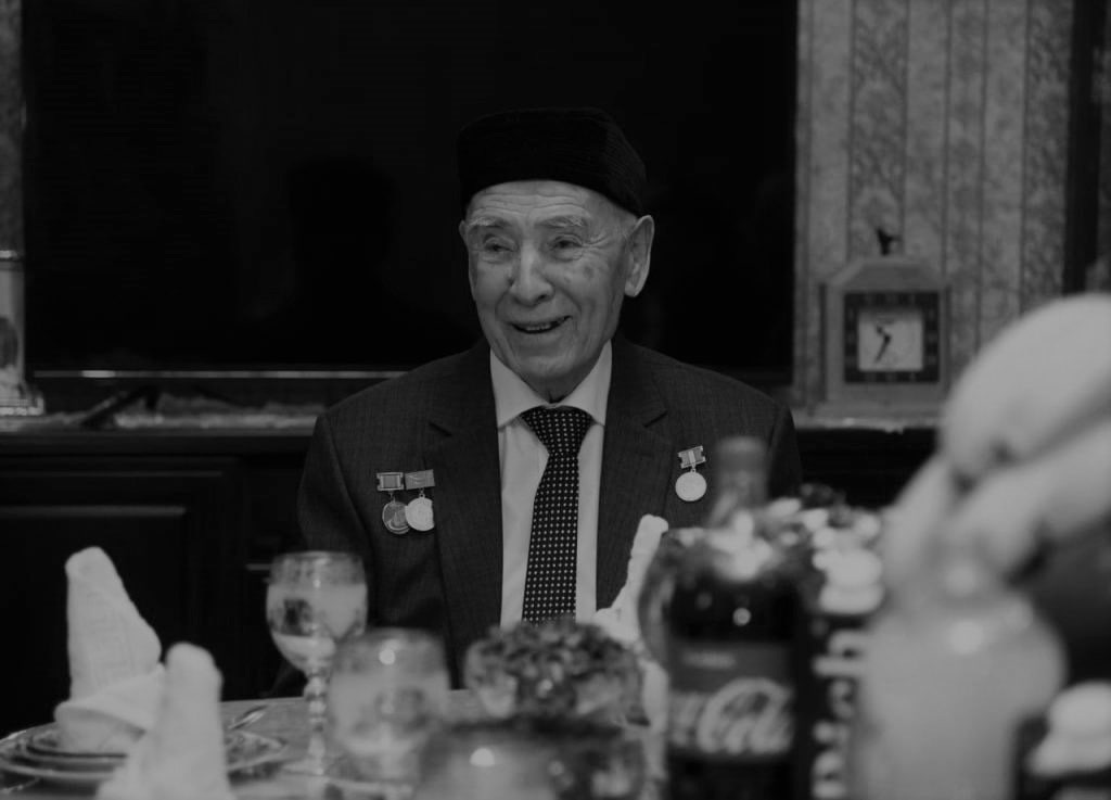 Умер легенда узбекского футбола Ахбор Имомхужаев