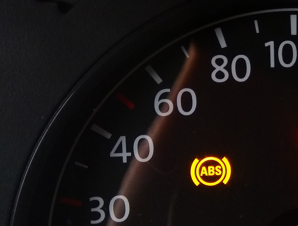 Нужна ли автомобилю система ABS и можно ли ее заменить