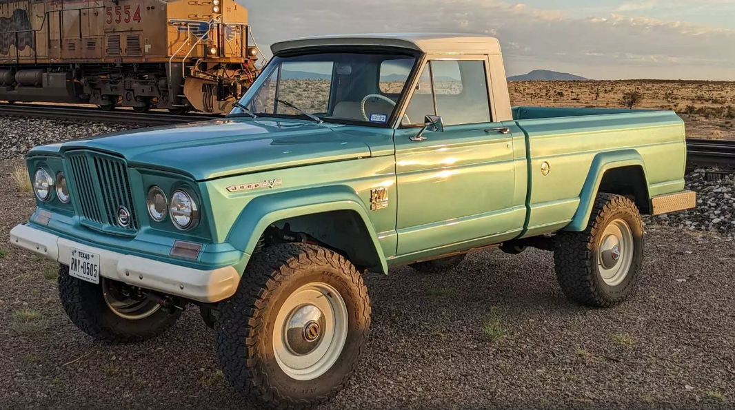 Из классического пикапа Jeep Gladiator сделали мощный 707-сильный рестомод