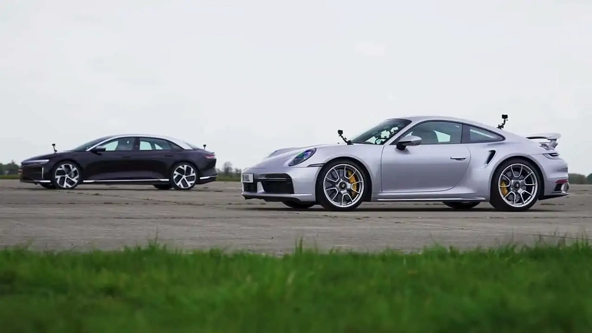 Porsche 911 Turbo S и Lucid Air сравнили на прямой (видео)