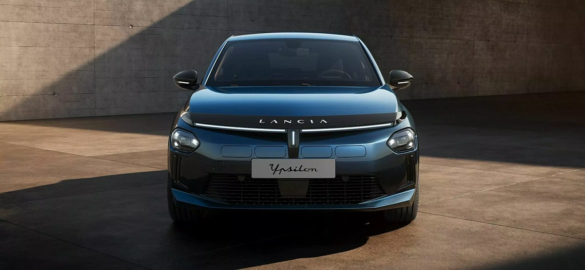 Lancia презентовала электрический Ypsilon