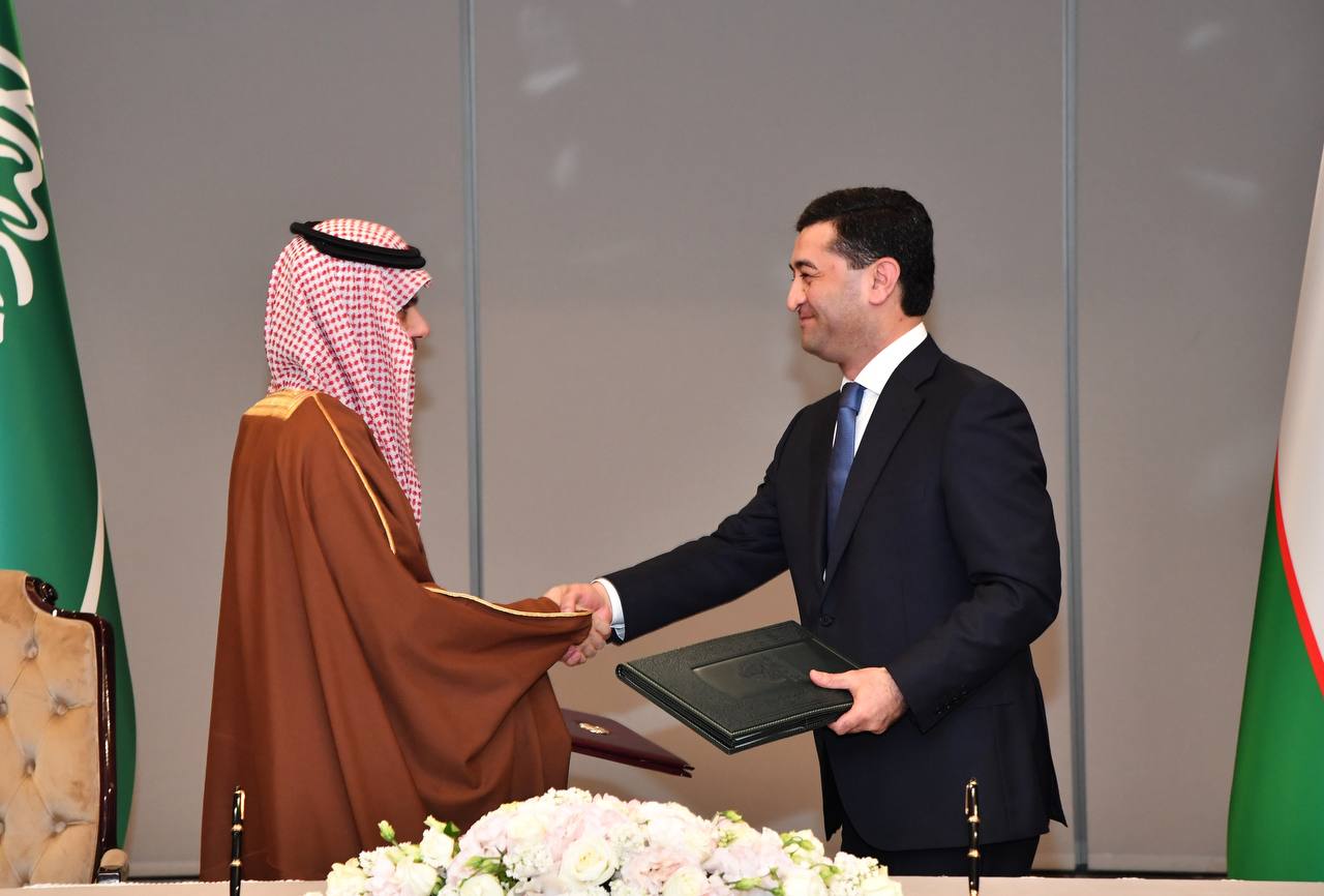 Узбекистан и Саудовская Аравия отменили краткосрочные визы для дипломатов 