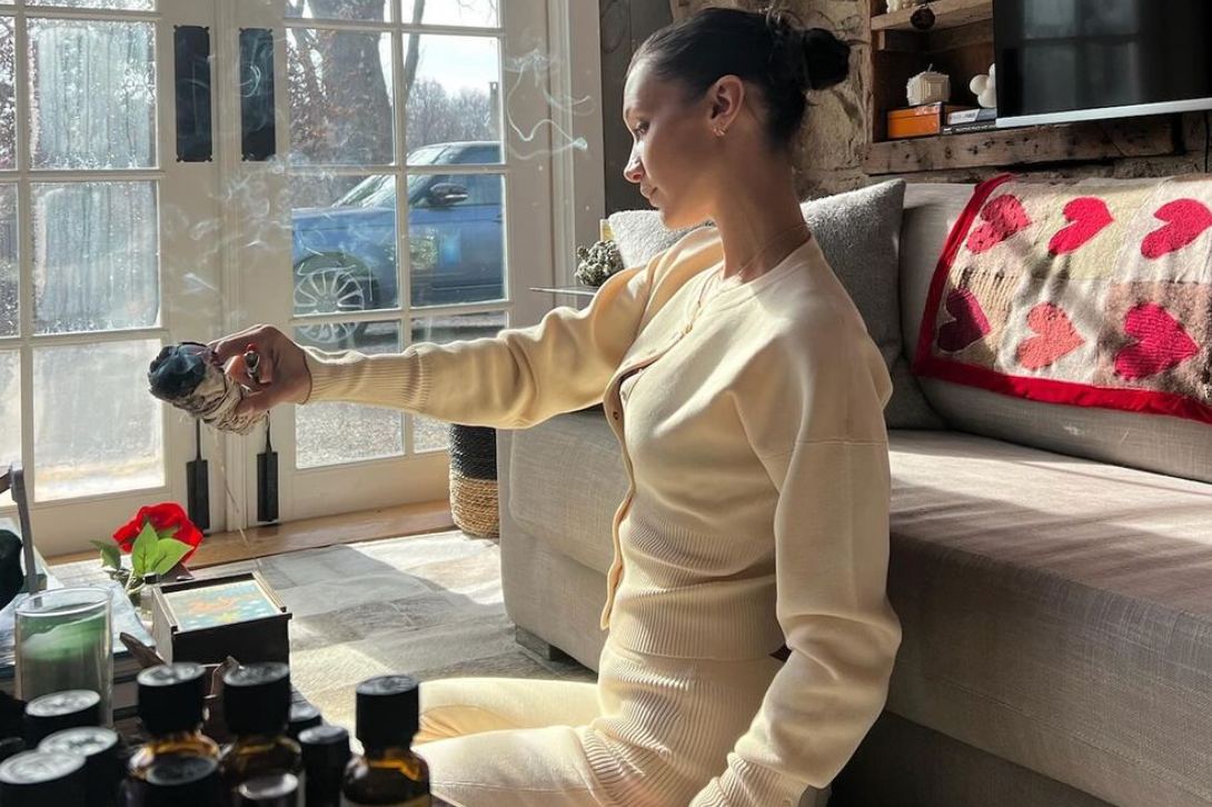 Белла Хадид готовится к запуску парфюмерного бренда
