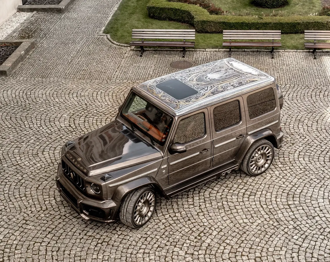 Тюнеры презентовали уникальный Mercedes-Benz G-Class с винтовкой в комплекте