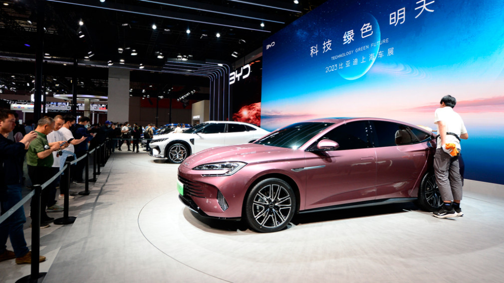 BYD показал седан Yangwang U6, который превосходит Mercedes-Benz EQS, Tesla Model S Plaid и Lucid Air