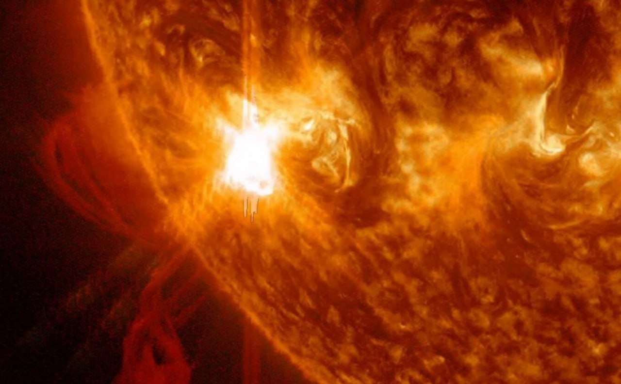 На Солнце зафиксировали вспышку предпоследнего класса мощности