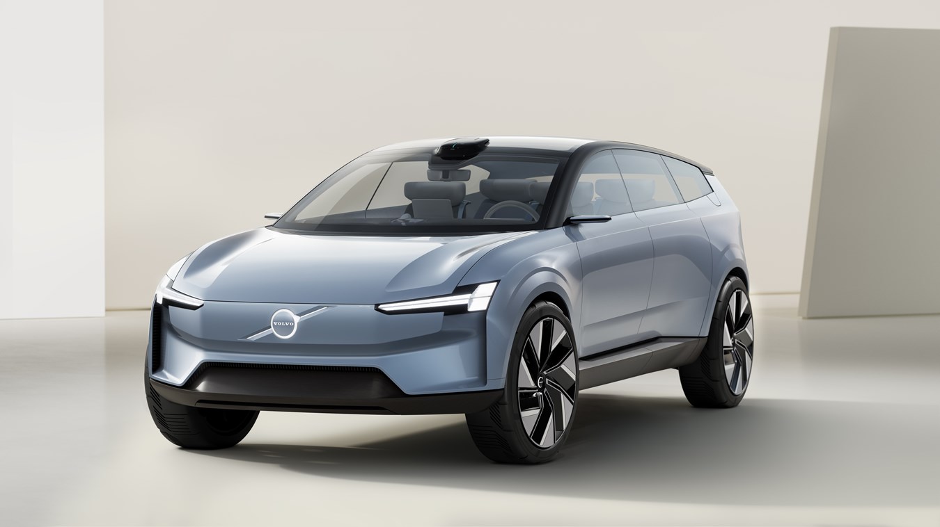 Volvo показала первые изображения салона нового кроссовера EX90