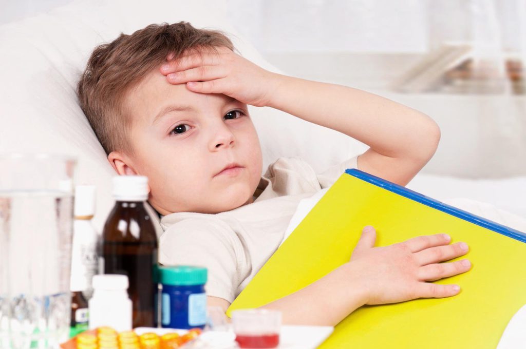 При каких симптомах ОРВИ у детей нужно срочно вызывать скорую помощь?