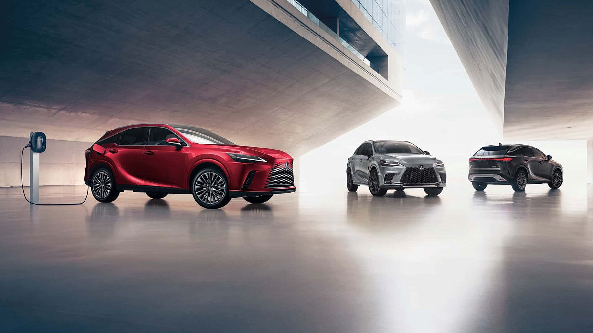 Lexus презентовал гибридный кроссовер RX450h+
