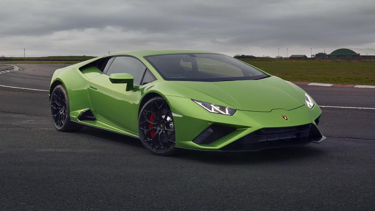 Lamborghini представит обновленный гибридный Huracan
