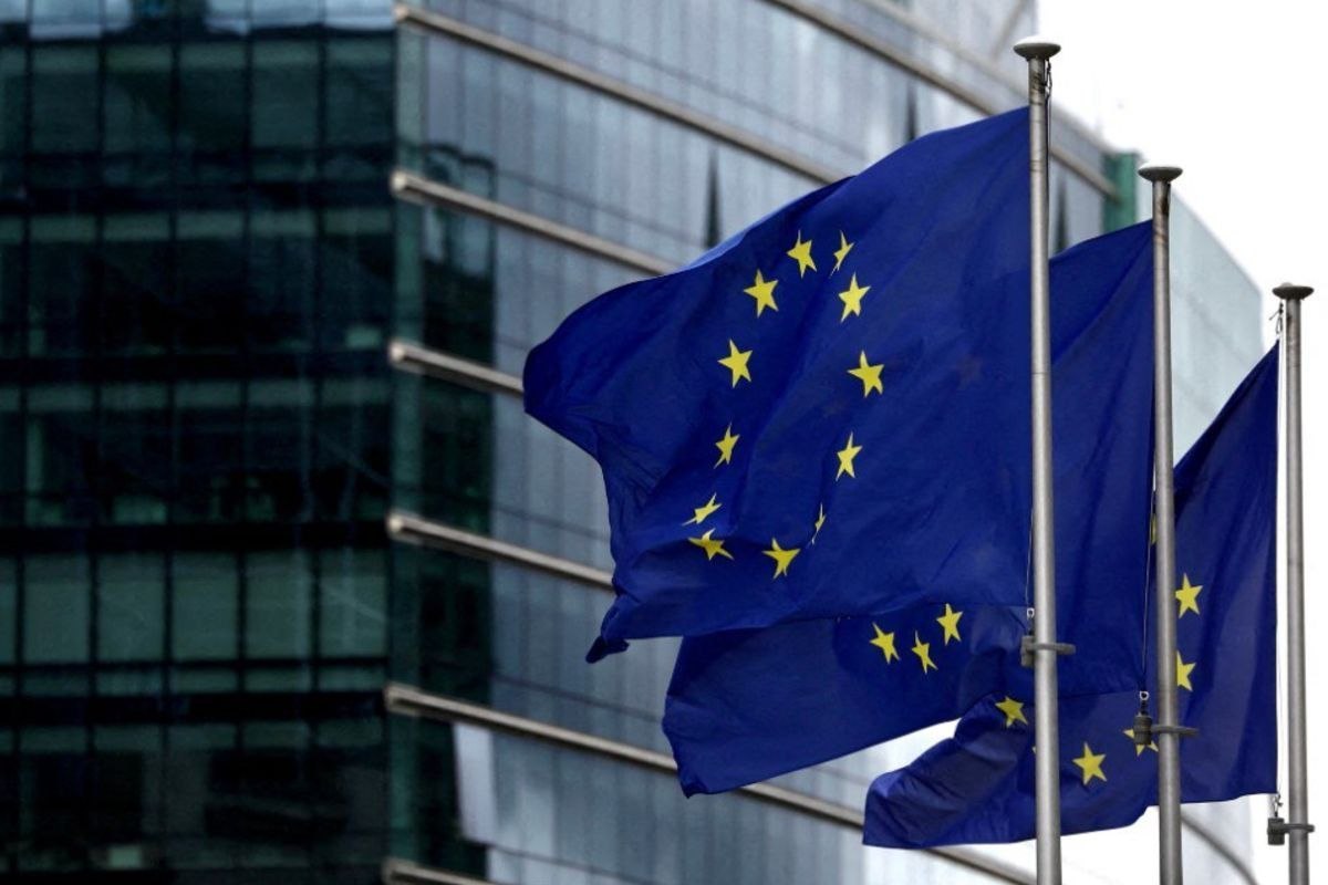 В новый пакет санкций ЕС против России внесут 1,6 тысячи физлиц и компаний