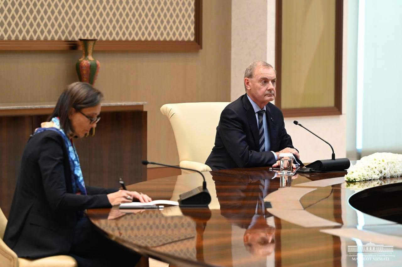 Мирзиёев принял спецпосланника Евросоюза по санкциям