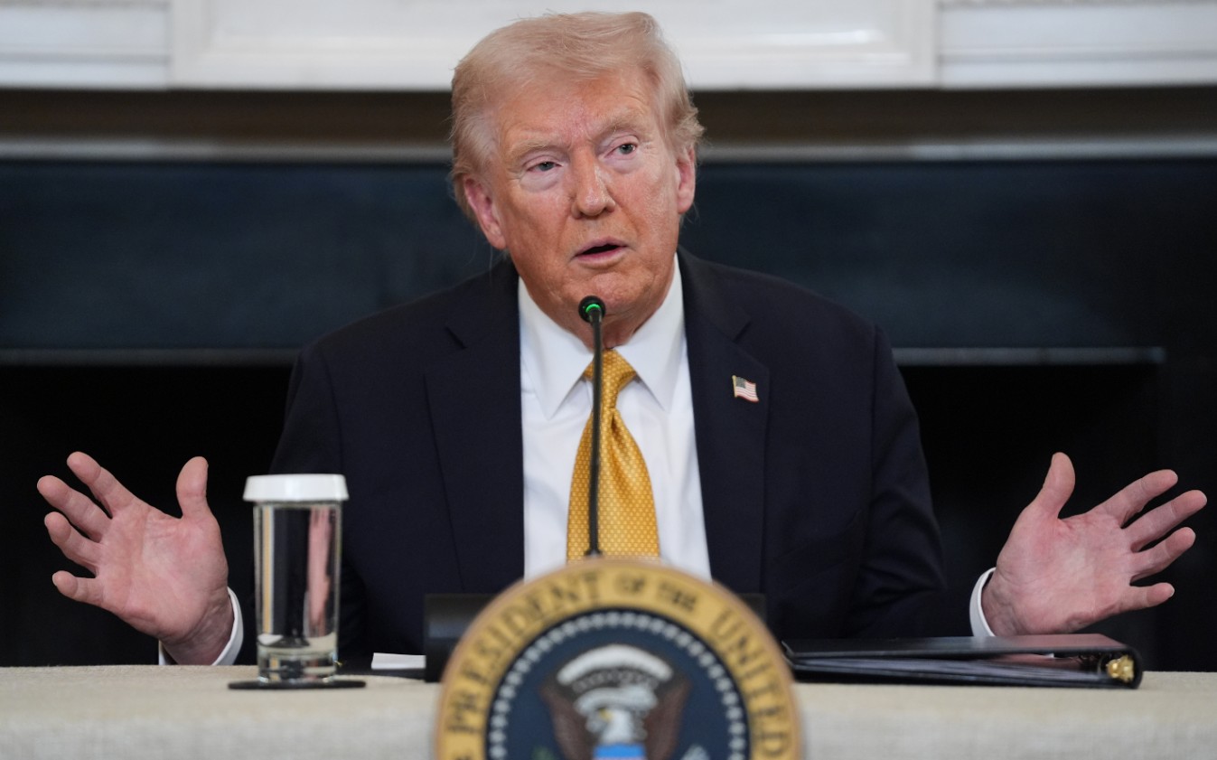 Трамп поручил немедленно возобновить ядерные испытания