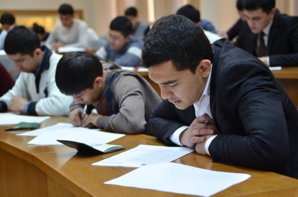 «ВУЗ — не воспитательное учреждение, студенты должны приходить только за знаниями»: Алишер Кадиров