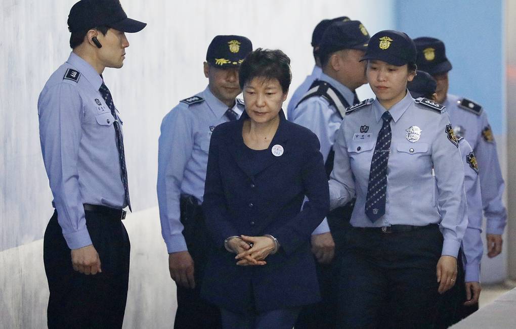 Yonhap: власти Южной Кореи помилуют бывшего президента Пак Кын Хе