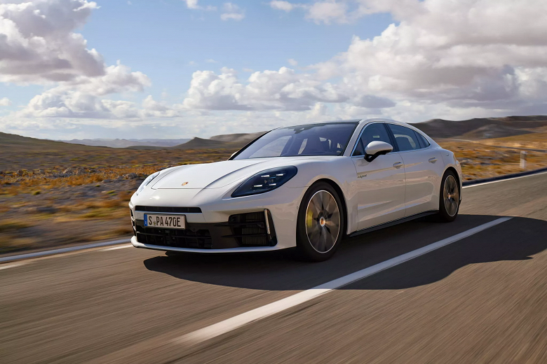 Porsche презентовал два новых Panamera
