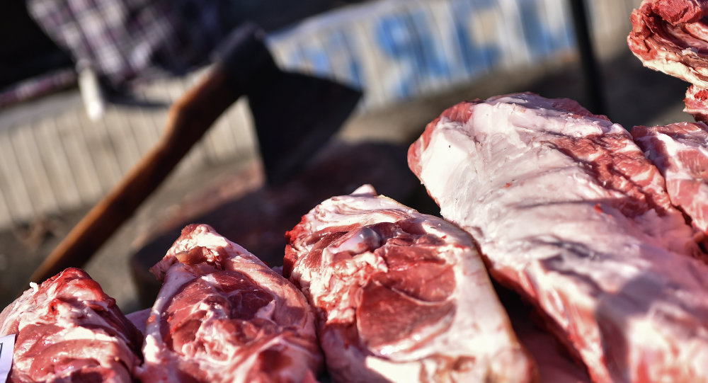 В Кыргызстане обвинили Узбекистан в повышении цен на мясо и могут ограничить вывоз скота